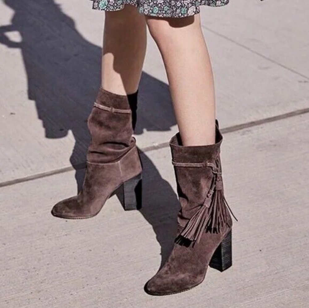 Vince Camuto Fermel Slouch Tassel Boots in Muted Brown Suede Size 6